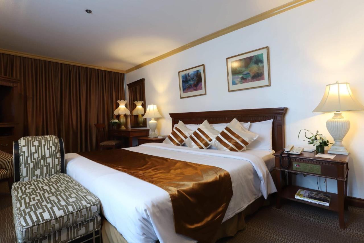 Tiara Oriental Hotel Makati City Extérieur photo