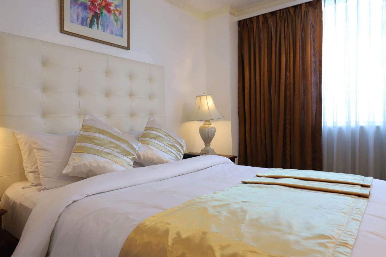 Tiara Oriental Hotel Makati City Extérieur photo
