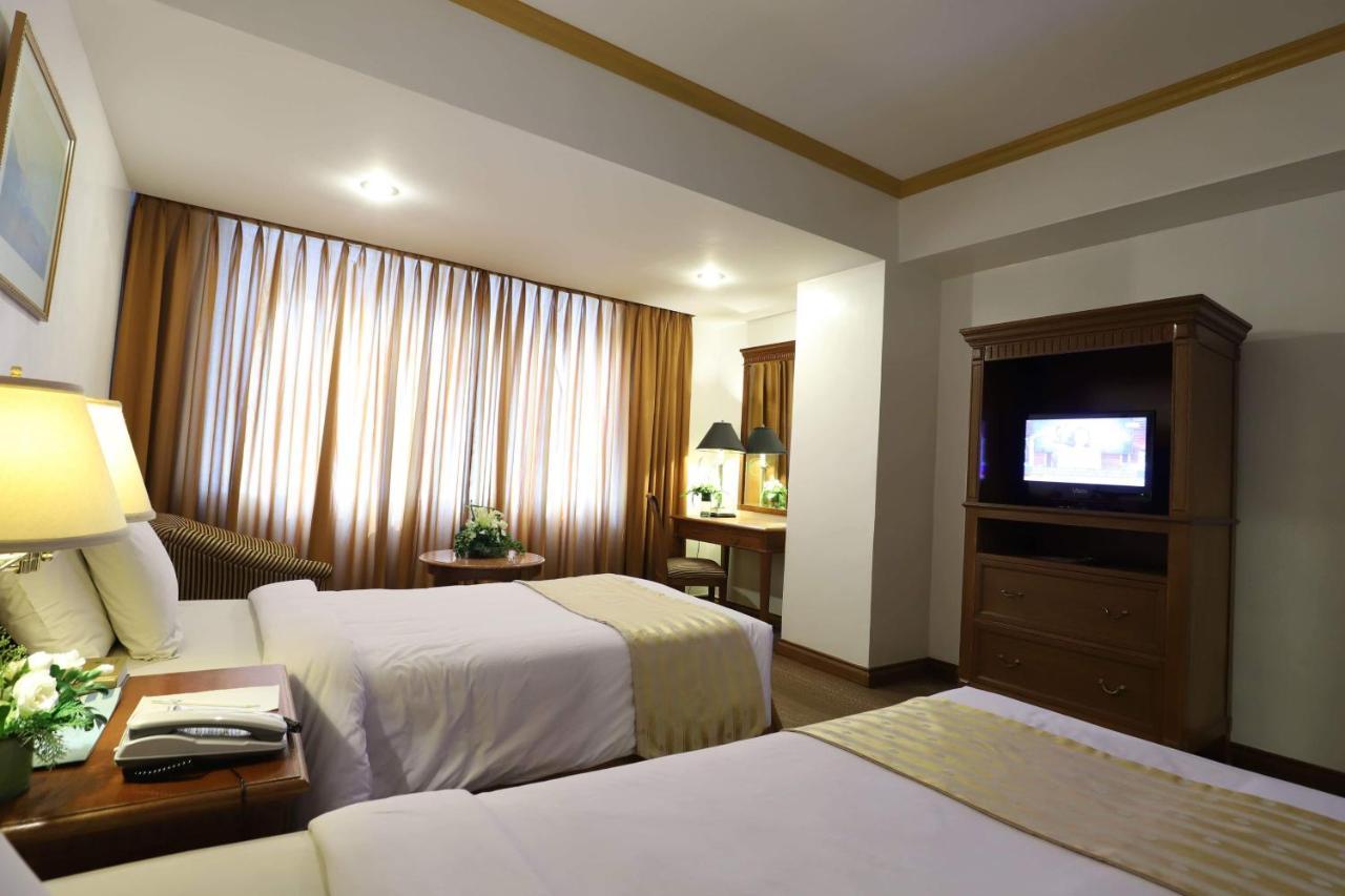 Tiara Oriental Hotel Makati City Extérieur photo